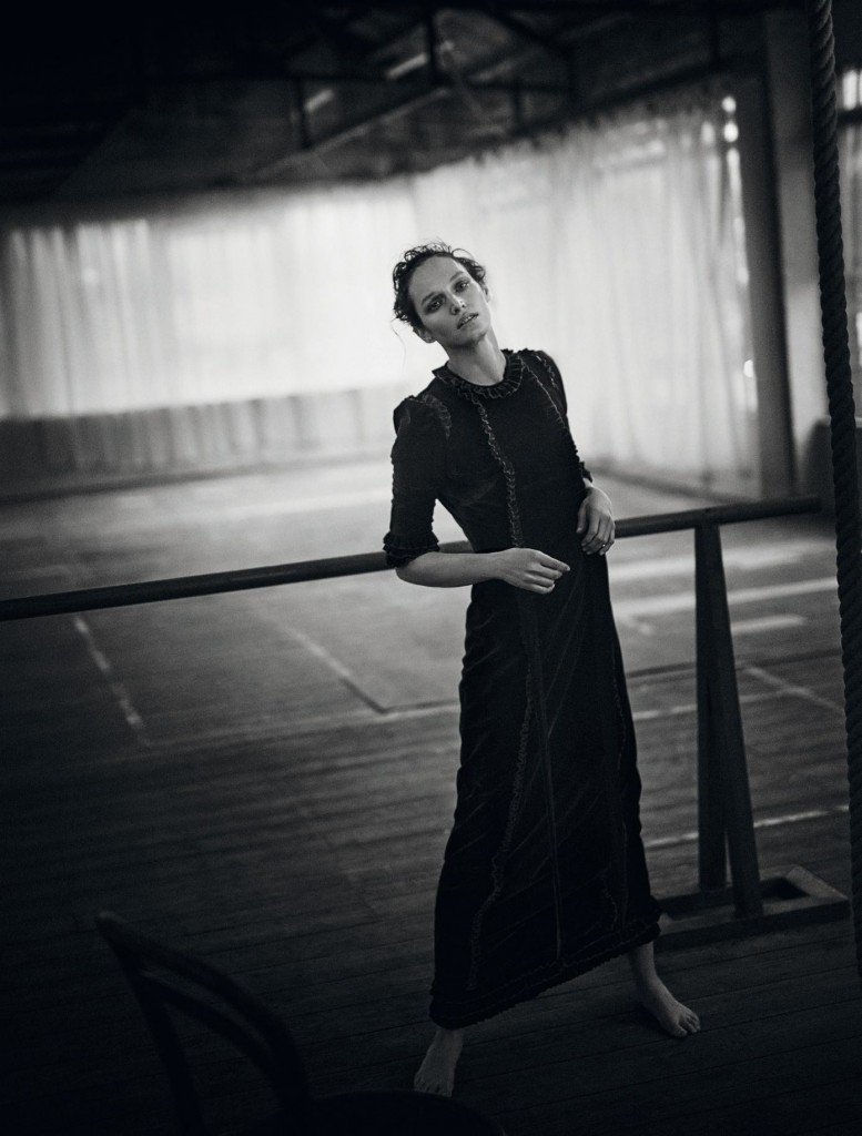 Vivien Solari Sexy Topless 4 thefappening.so