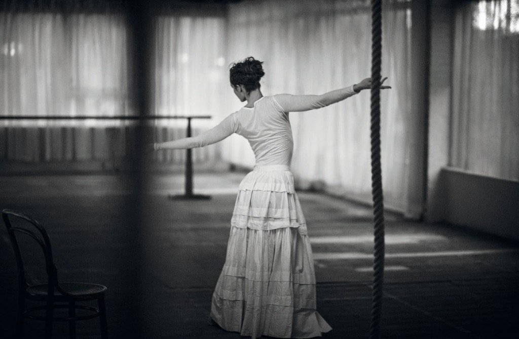 Vivien Solari Sexy Topless 6 thefappening.so