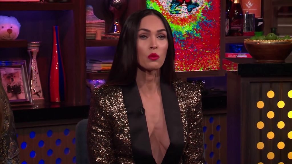 Escote de Megan Fox