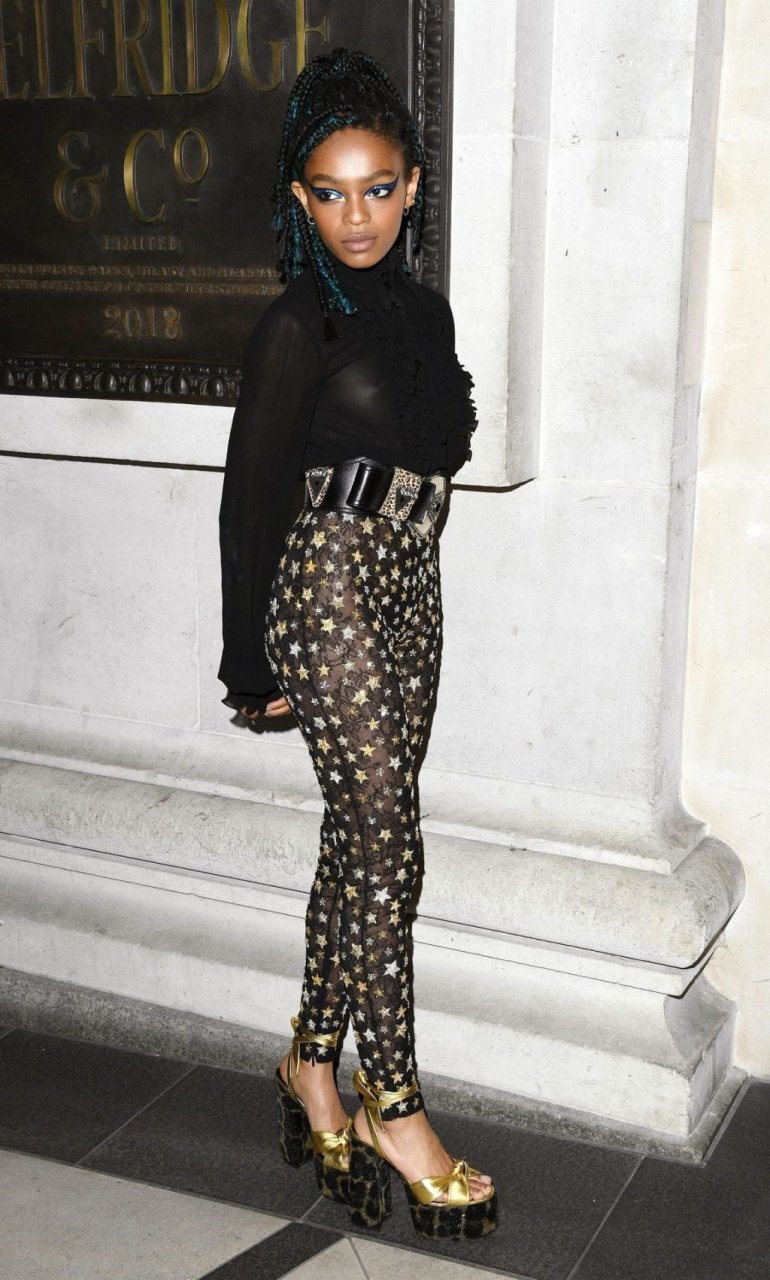 Selah Marley Transparente Desnuda