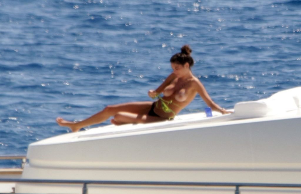 Francesca Sofia Novello Nude