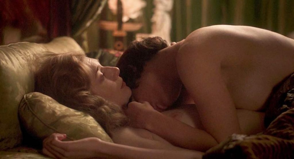 Gemma Arterton, Elizabeth Debicki Desnudas