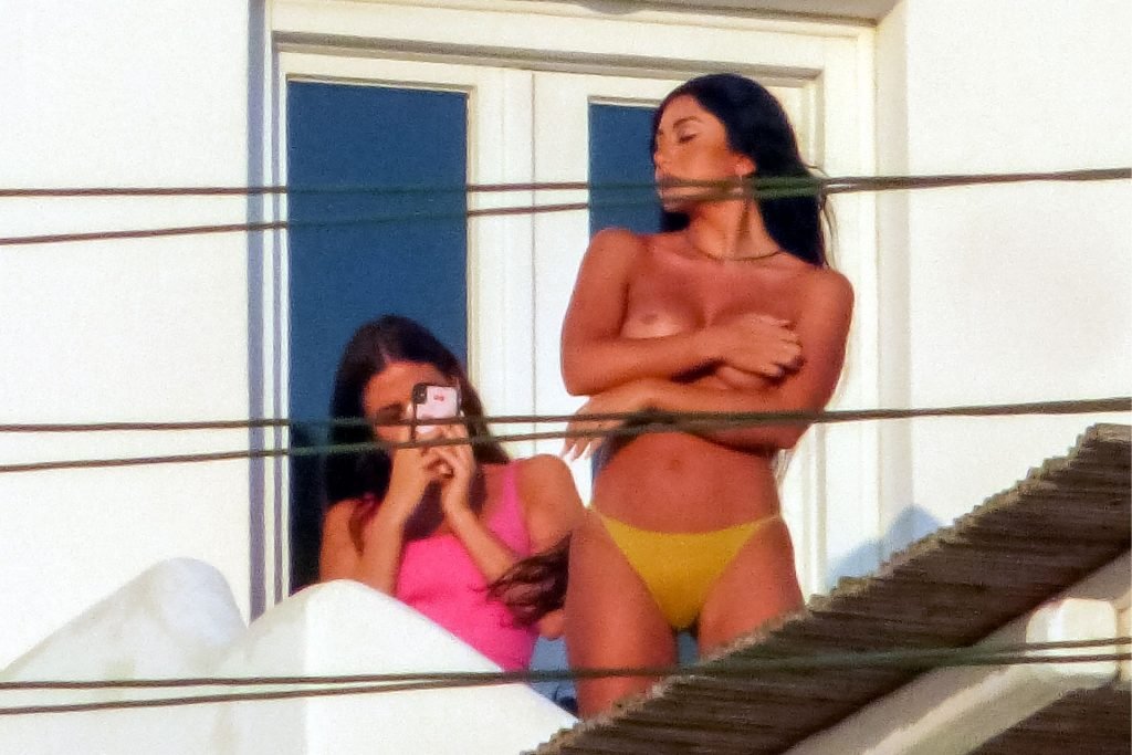 Martha Kalifatidis Desnuda