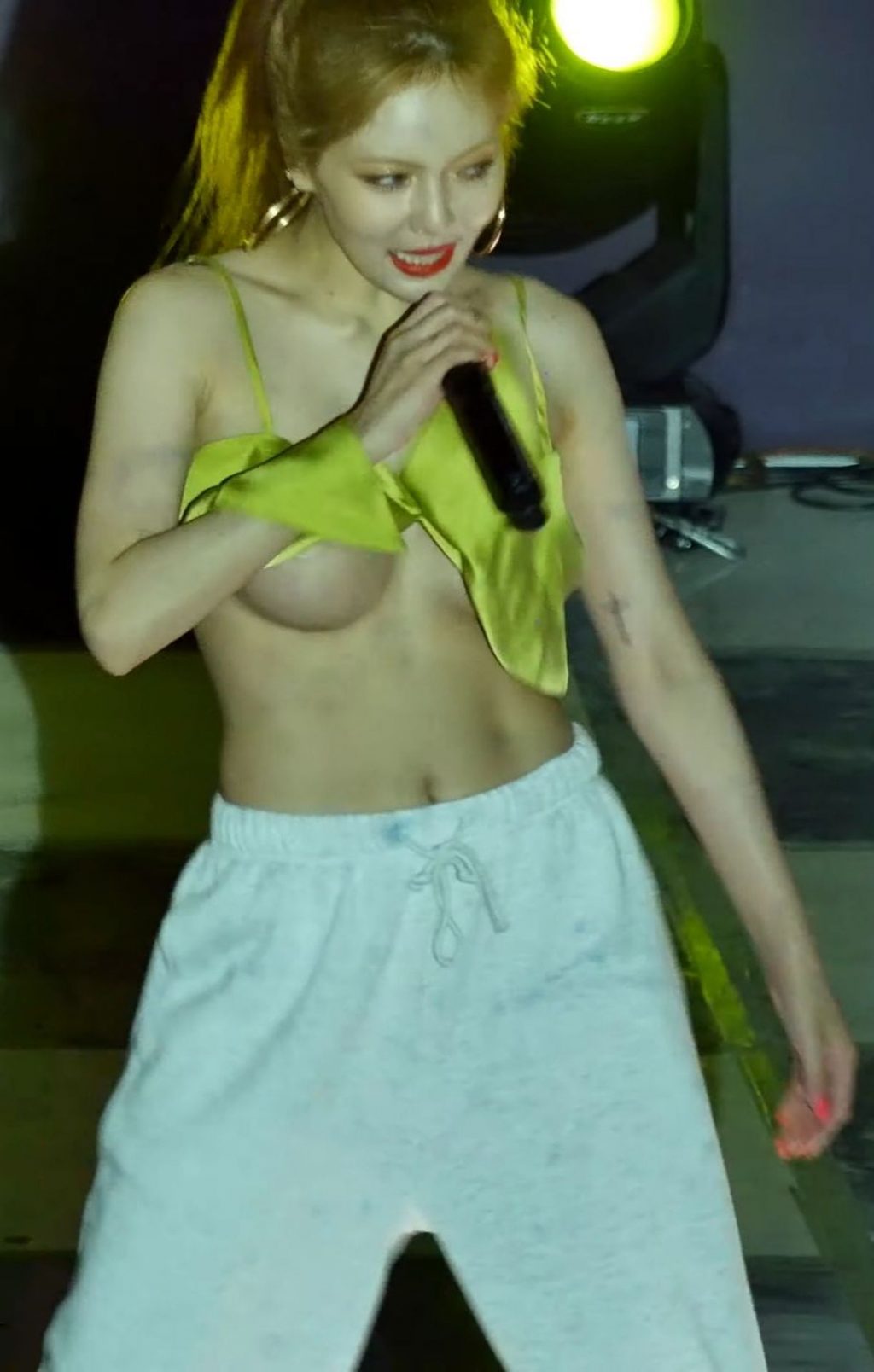 Teta de Hyuna