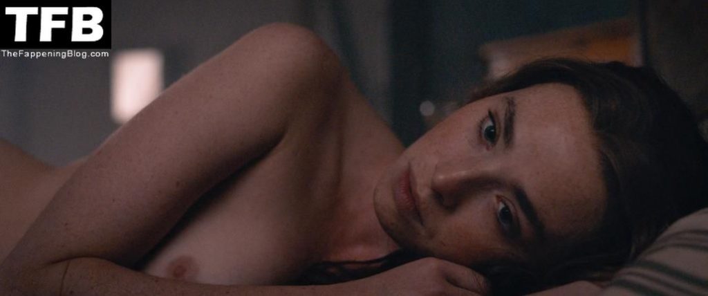 Freya Mavor Desnuda - L'Empereur de Paris