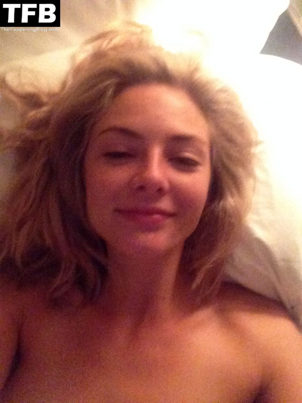 Tamsin Egerton Desnuda